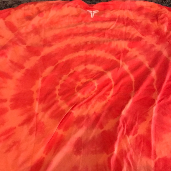 The Nike tee - Picture 4 of 5